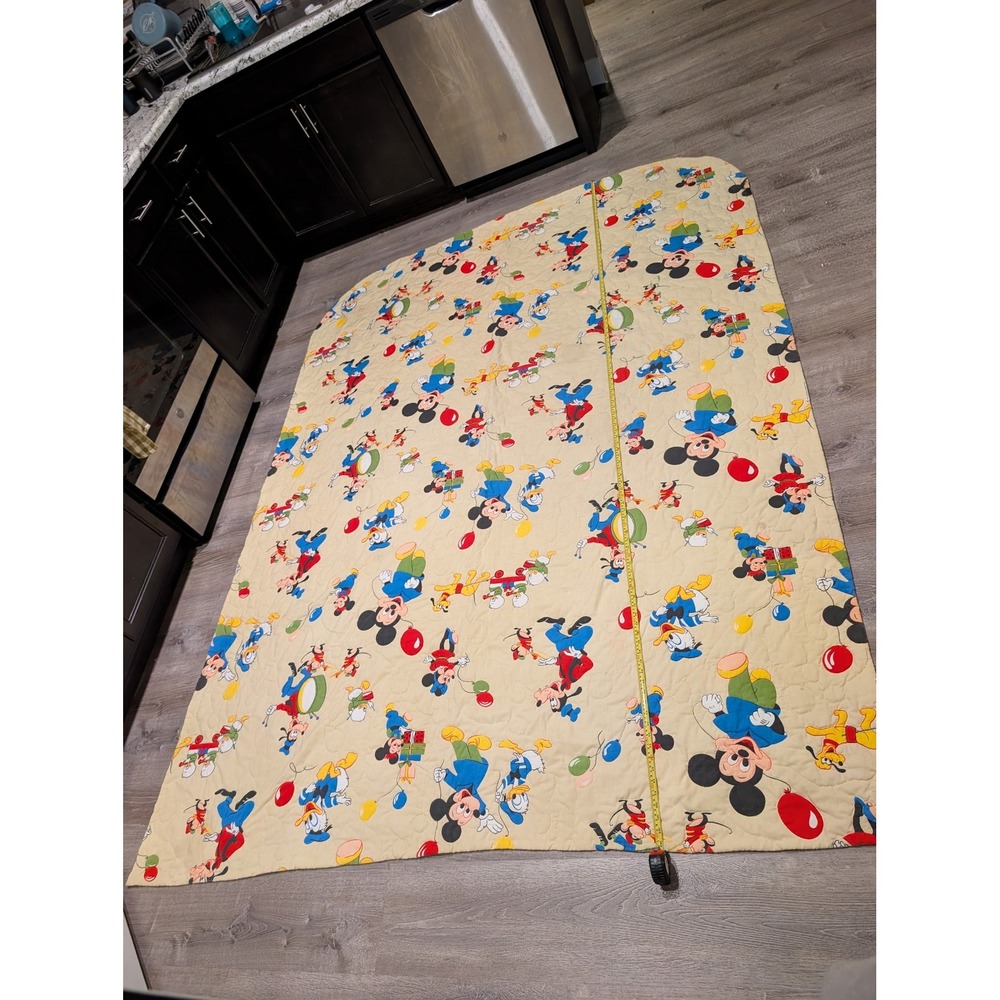Vtg 1970s Walt Disney Mickey Mouse & Friends Handmade Quilted Bedspread 75x104